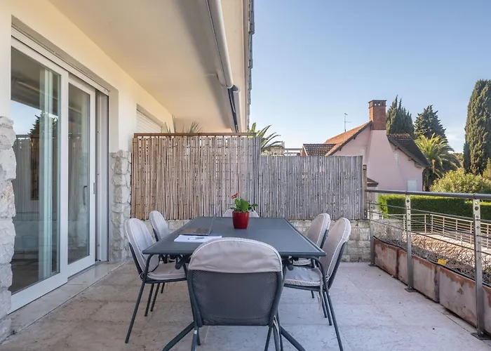 Timetofreedom Bellevue Holiday home *